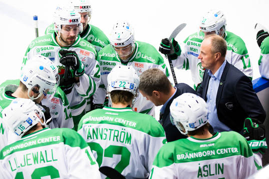 Rögles Mikael Gath och tränare Anders Eldebrink coachar