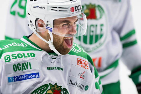 Rögles Jack Connolly grimaserar