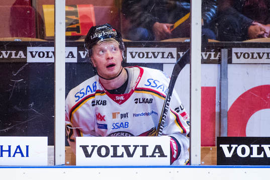 Luleås Lennart Petrell i utvisningsbåset