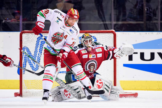 Frölundas målvakt Johan Gustafsson och Modos Per-Åge