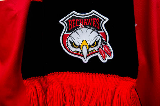 Malmö Redhawks emblem på en halsduk