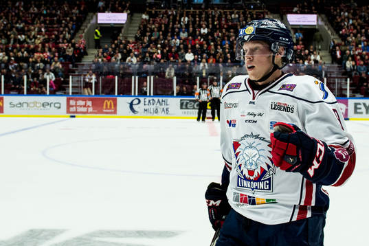 Linköpings Anton Karlsson jublar