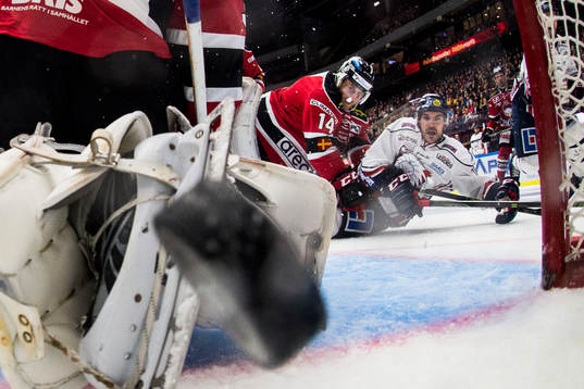 Linköpings Garret Roe gör 1-3 målet