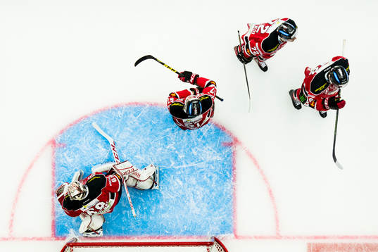 Malmö Redhawks målvakt målvakt Oscar Alsenfelt  och