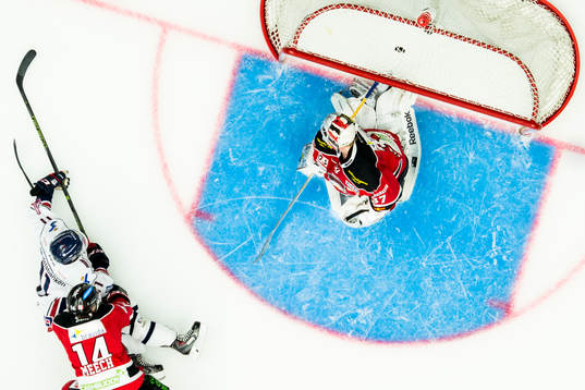 Linköpings Garret Roe gör 1-3 målet