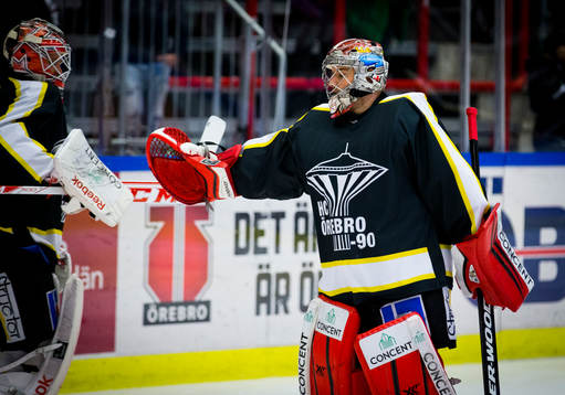 Örebros målvakt Julius Hudacek i jubileumströja då