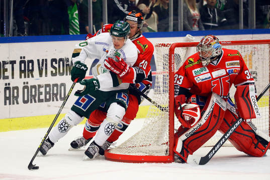 Färjestads Joel Eriksson Ek och Örebros Marcus Weinstock