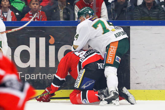 Färjestads Rasmus Asplund och Örebros Peter Andersson