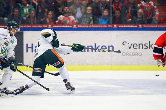 Färjestads Rickard Wallin gör 0-1