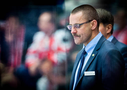 Färjestads tränare Tommy Samuelsson deppar