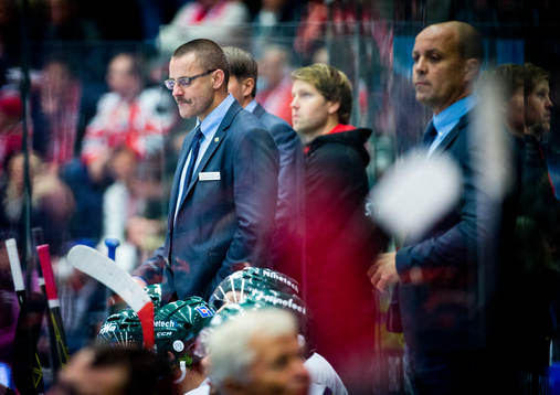 Färjestads tränare Tommy Samuelsson deppar