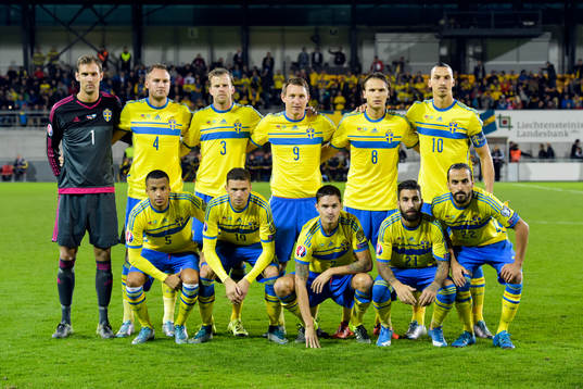 Sveriges startelva. Övre raden fr v. målvakt Andreas