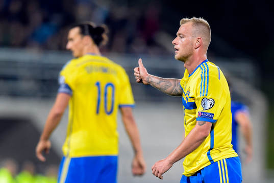 Sveriges John Guidetti ger tummen upp till Zlatan
