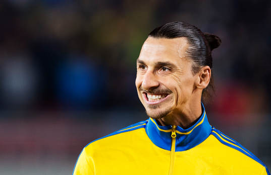 Sveriges Zlatan Ibrahimovic grimaserar