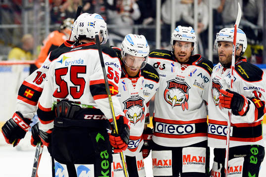 Malmö Redhawks Jens Olsson jublar