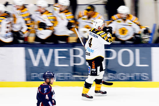 Skellefteås Tim Heed jublar