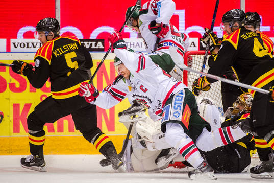 Frölundas Joel Lundqvist och Johan Sundström faller över