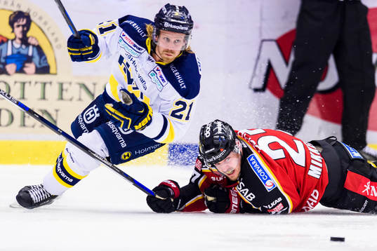 s Mattias Tedenby och Luleås Brendan Mikkelson