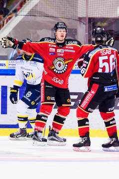 Luleås Lennart Petrell jublar