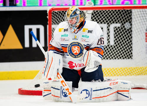Växjös målvakt Stefan Steen på uppvärmningen