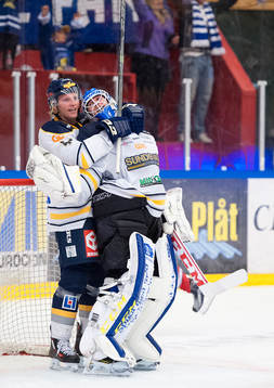 Sundsvalls Mathias Månsson jublar