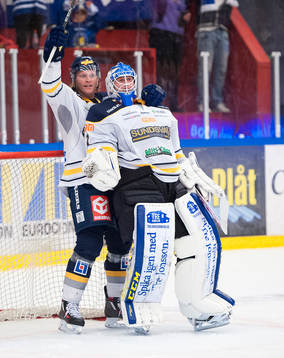 Sundsvalls Mathias Månsson jublar