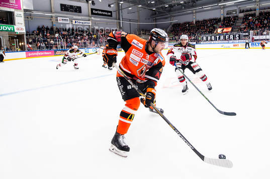Karlskronas  Riley Holzapfel