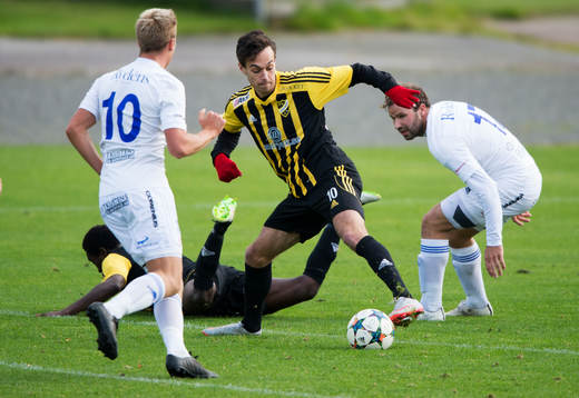 IFK Hässleholms Karim Al-Asi i matchen i division 2 mellan