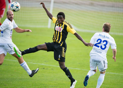 IFK Hässleholms Mamudu Moro i matchen i division 2 mellan