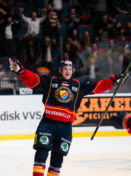 Djurgårdens Marcus Högström avgör matchen med 4-3 målet