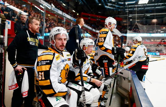 Skellefteås Fredrik Lindgren i båset