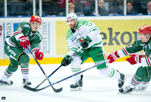 Modos Axel Ottosson, Rögles Taylor Matson och Modos Peter