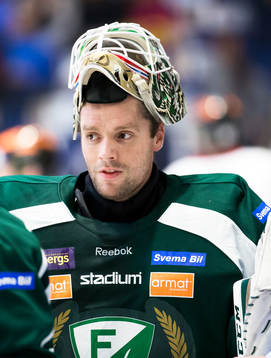 Färjestads målvakt Lars Haugen med mask i pannan