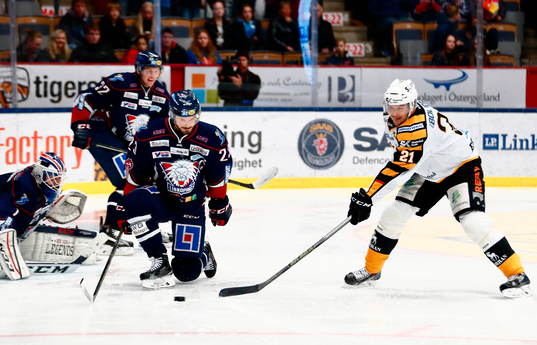 Linköpings Niklas Persson och Skellefteås Jimmie Ericsson