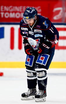 Linköpings Garrett Roe omtumlad