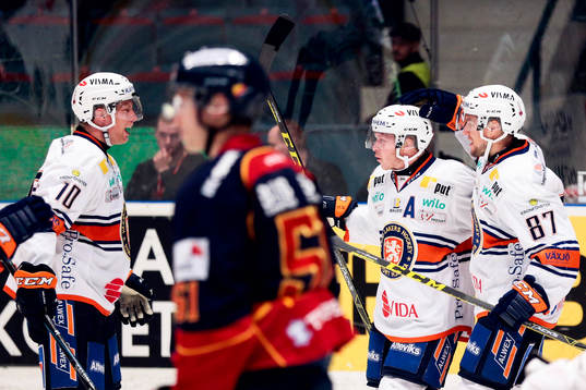 Växjös Tuomas Kiiskinen jublar