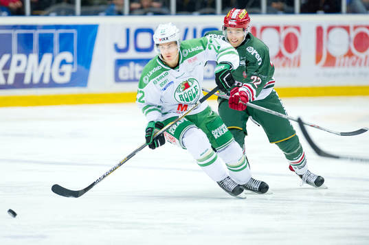Rögles Sebastian Wännström och Modos Albin Carlsson
