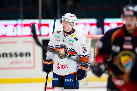 Växjös Joakim Hillding ser deppig ut