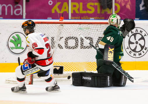 Örebros Greg Squires sätter straffen bakom Färjestads
