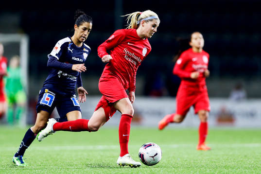 Eskilstunas Olivia Schough och Linköpings Claudia Neto