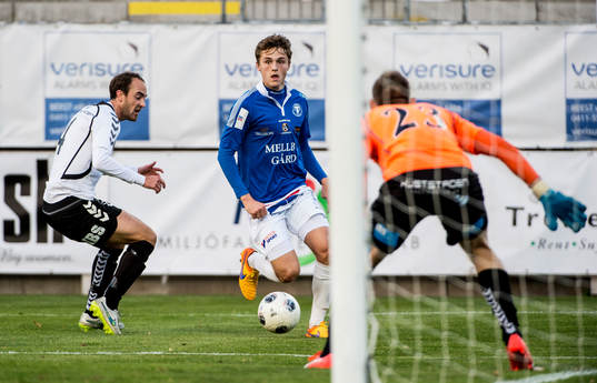Trelleborgs Jacob Palander mot Oskarshamns målvakt Lucas