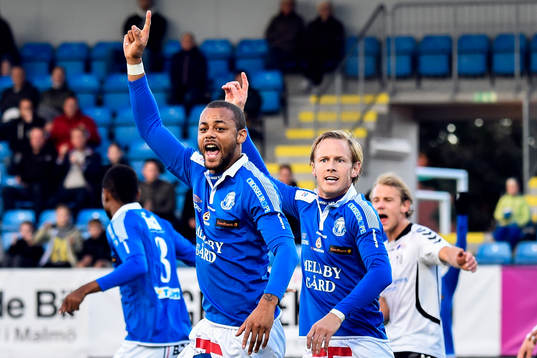 Trelleborgs Salif Camara Jönsson jublar