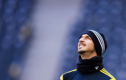 Zlatan Ibrahimovic grimaserar
