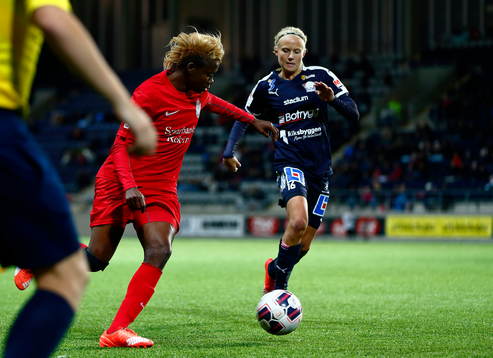Eskilstunas Gaelle Enganamouit och Linköpings Pernille