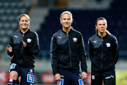 Linköpings Pernille Harder på väg för att mottaga pris