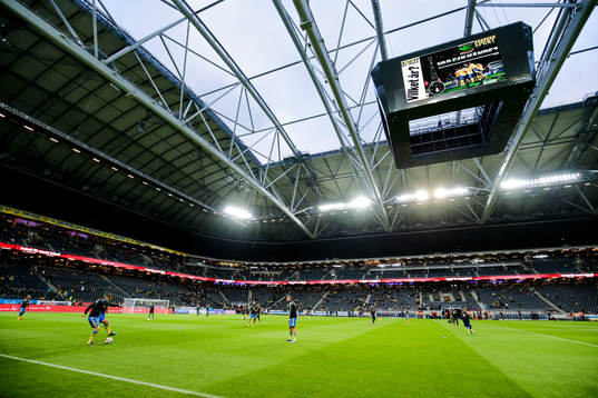 Sveriges spelare värmer upp