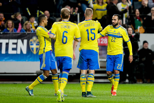 Sveriges Martin Olsson, Oscar Lewicki och John Guidetti