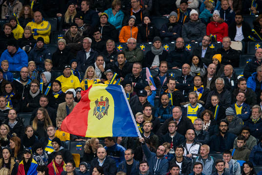 Moldaviens flagga
