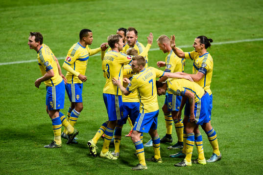 Sveriges spelare jublar