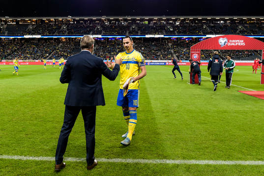 Sveriges Zlatan Ibrahimovic och players manager Marcus